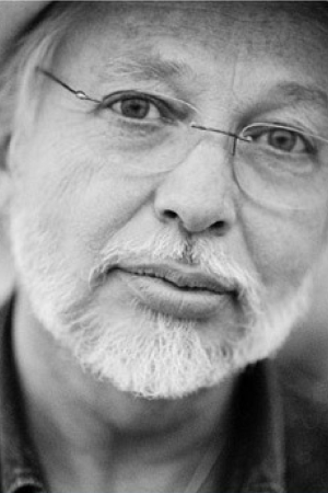 https://www.brampton.ca/EN/Arts-Culture-Tourism/CulturalSrvs/PublishingImages/Walk-of-Fame/Gordon-Smith/Headshot_gordonSmith.png