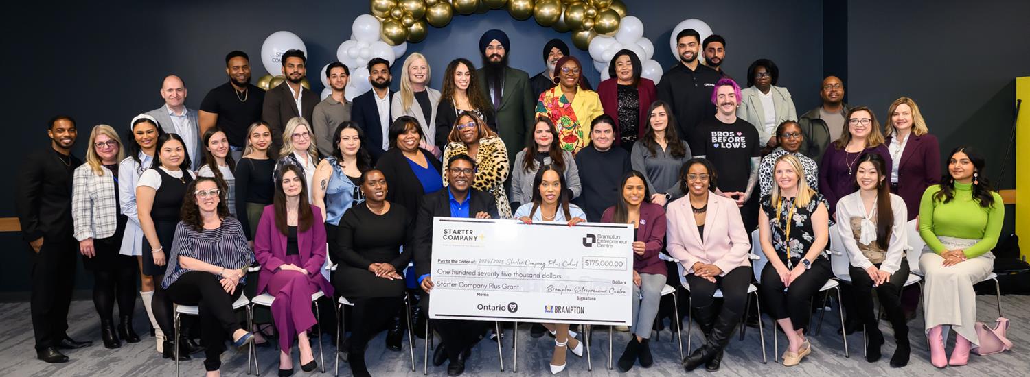 https://wwwauthoring.brampton.ca/EN/Business/BEC/PublishingImages/Home-Slides/Starter%20Company%20Celebration%20&%20Cheque%20Ceremony__N_0415.JPG?RenditionID=5