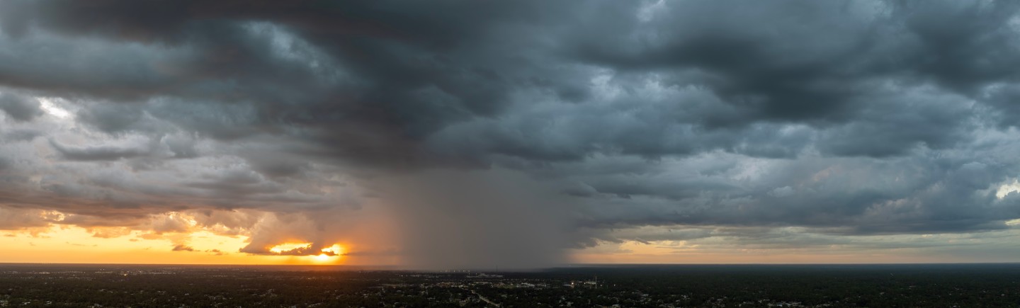 https://wwwauthoring.brampton.ca/EN/PublishingImages/homePage/Fire%20and%20emergency%20services/storm.jpg